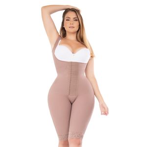 Faja ultrafit con moldeo de cintura y redondeo de cola