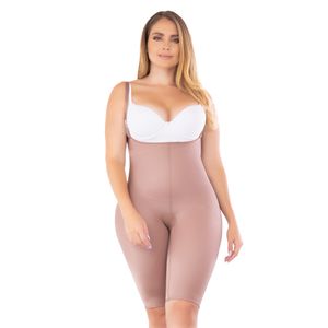 Faja postquirúrgica de compresión media hasta la rodilla con realce de glúteos